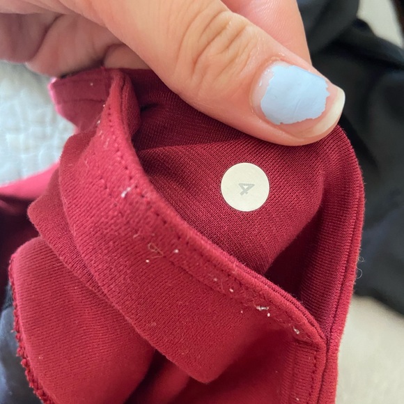 Lululemon Wunder Unders - Picture 4 of 5